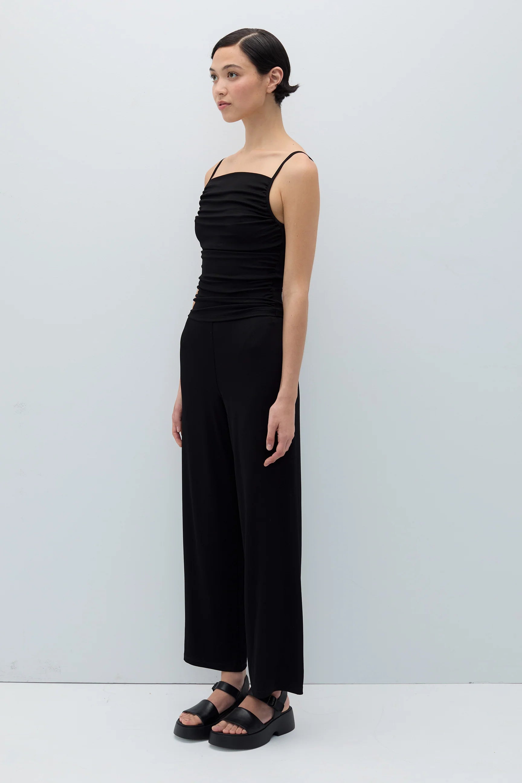 Sheila top black