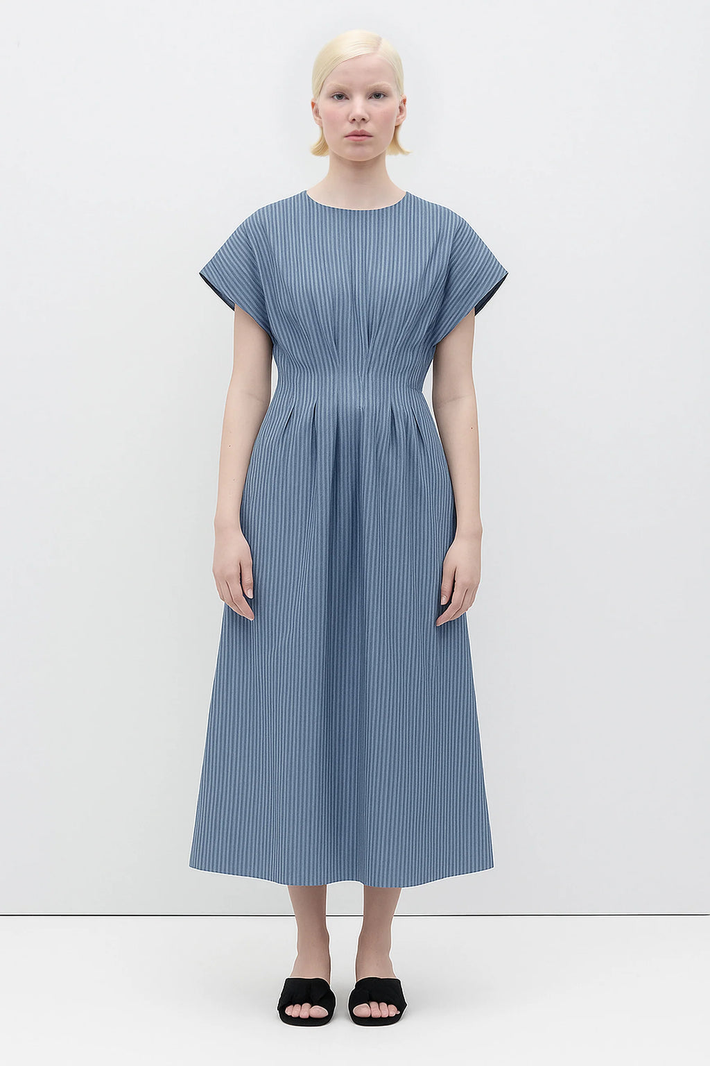 Sybille dress blue stripes