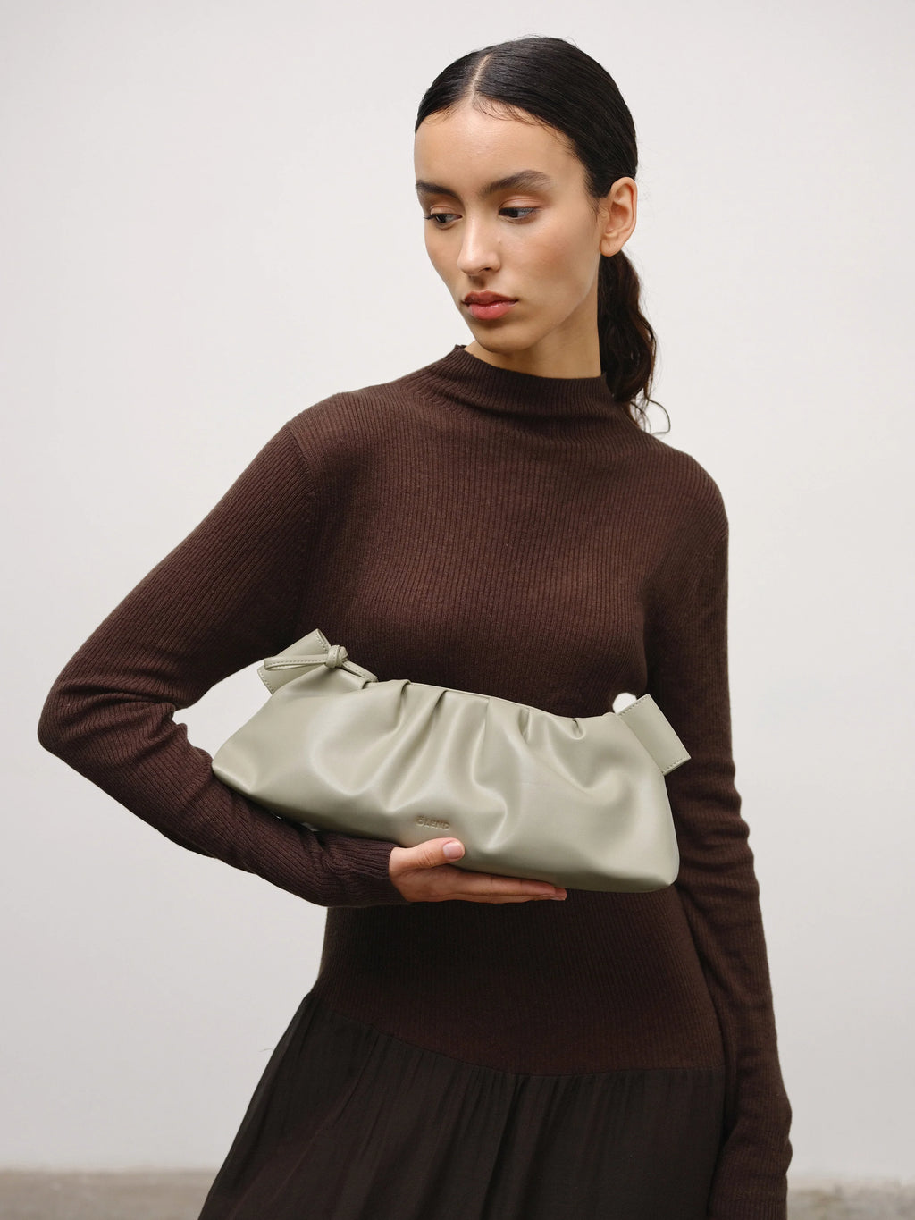 Dumpling bag sage