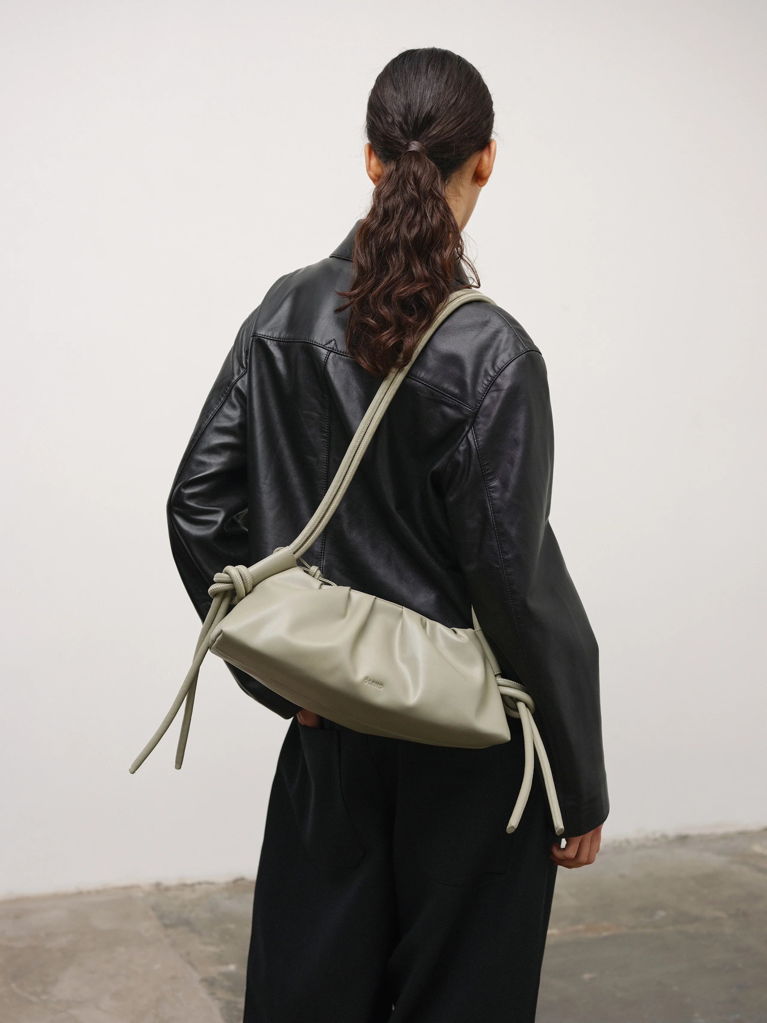 Dumpling bag sage