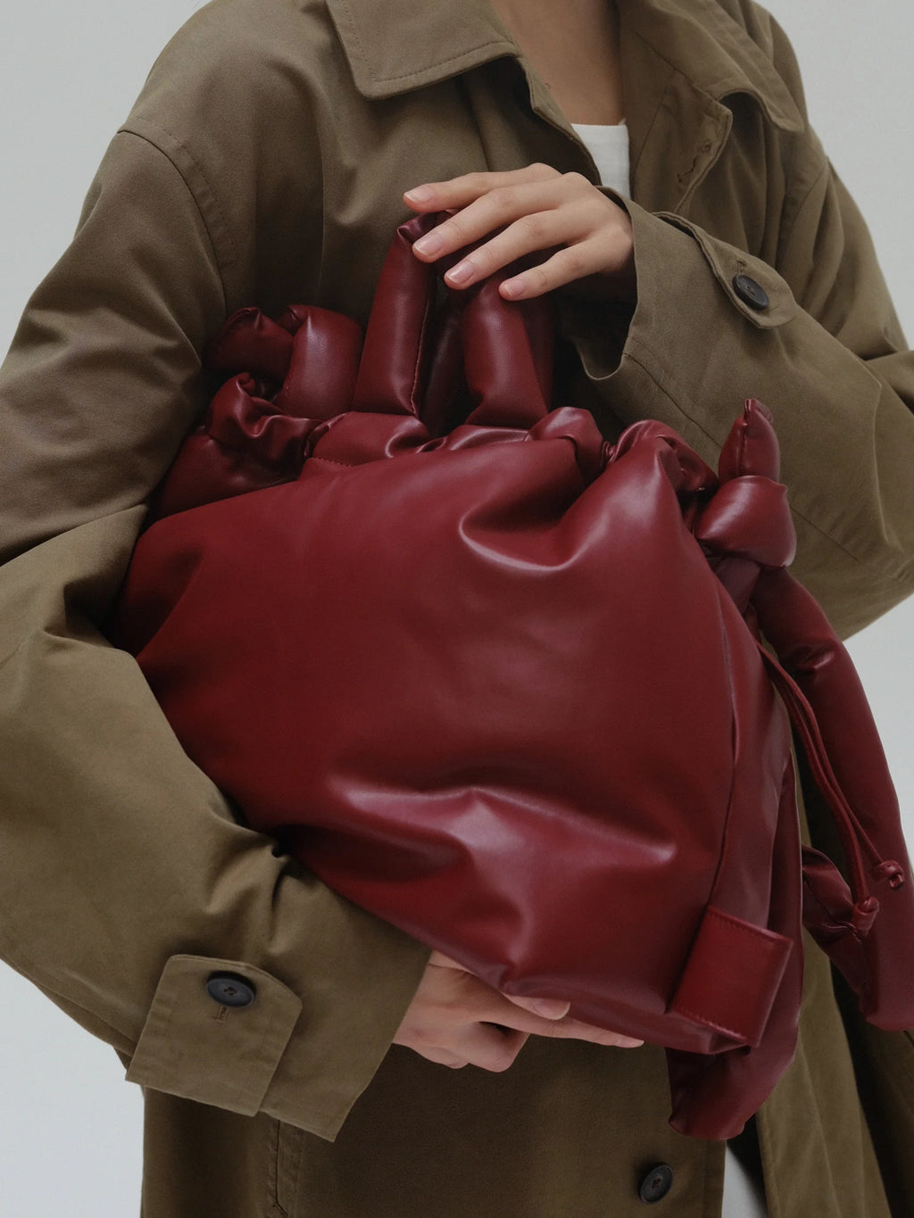 Ona bag vegan leather cherry red