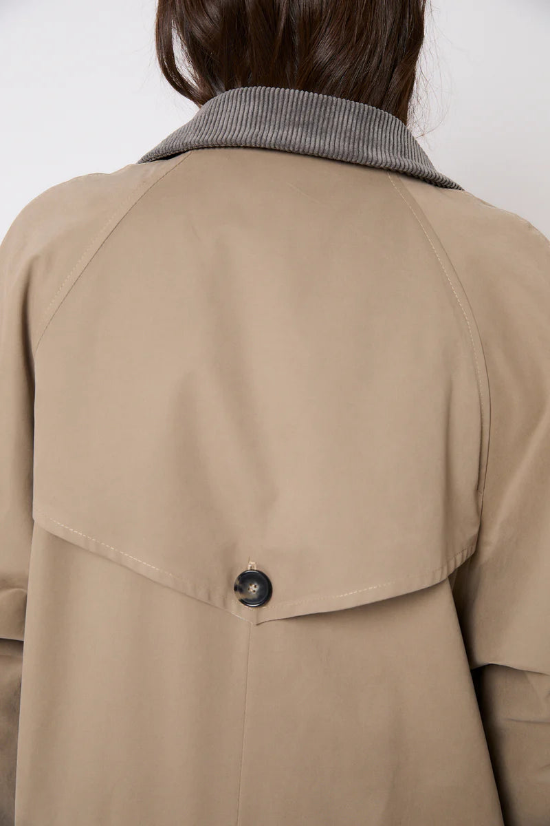 Duo gabardine two-tone trench coat