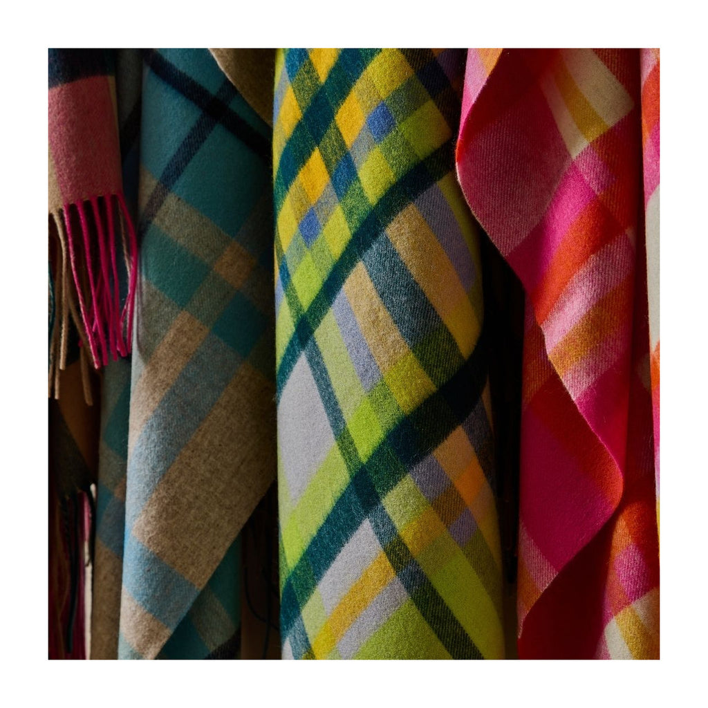 Pink virgin wool throw